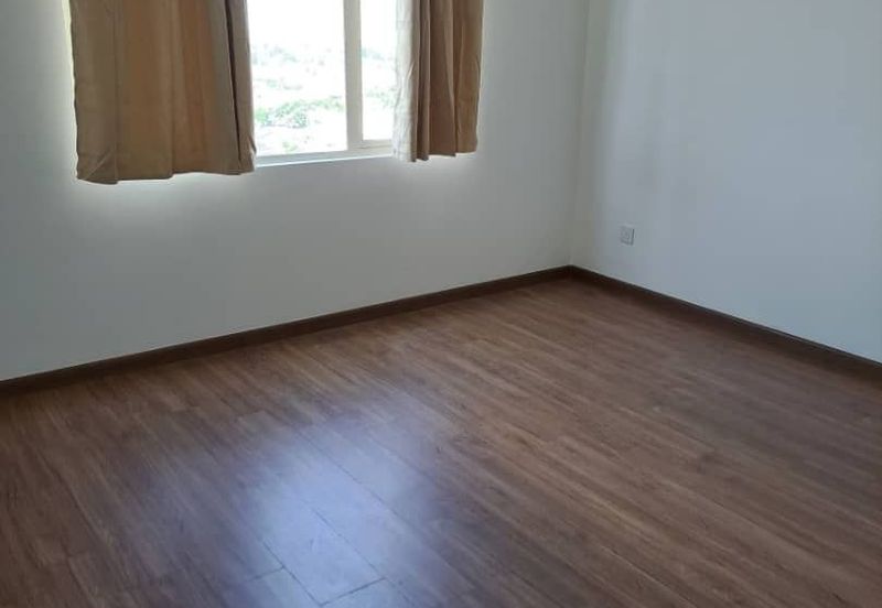 The Tresor @ Gravit 8 *