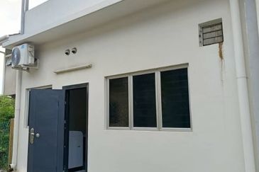 Saron @Bandar Bukit Raja