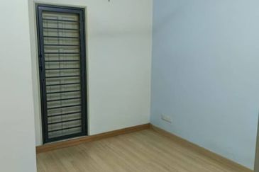 Saron @Bandar Bukit Raja