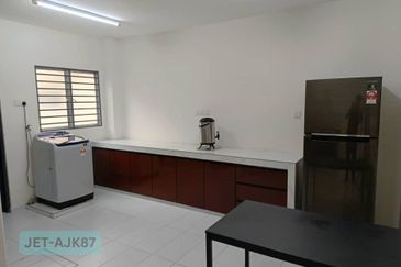 Saron @Bandar Bukit Raja