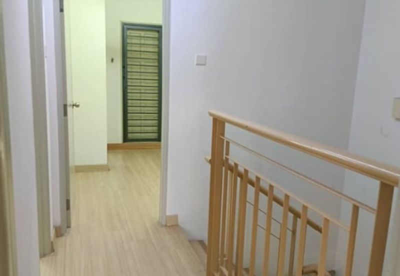 Saron @Bandar Bukit Raja