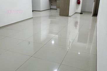 Gravit8 @ Klang South