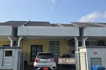 Taman Jenjarom Permai