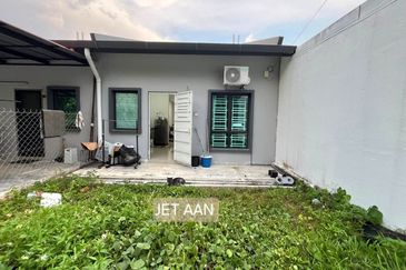 Taman Jenjarom Permai