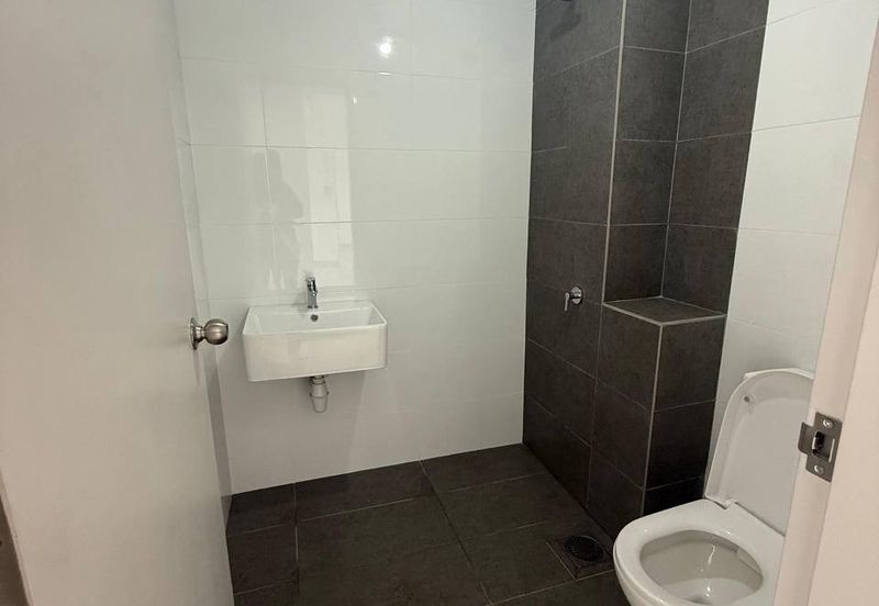 Co-Home @ Eden by The Parque Residences