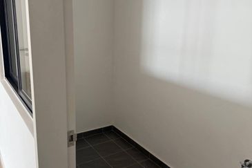 Co-Home @ Eden by The Parque Residences