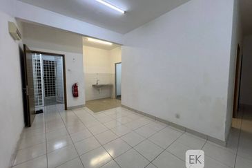 Azaria Apartment @ Bandar Paklands