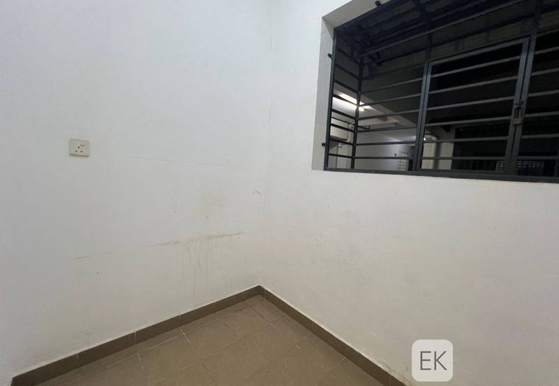 Azaria Apartment @ Bandar Paklands