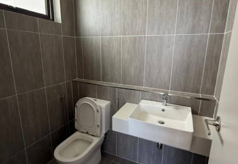 THE PULSE RESIDENCE & THE PULSE