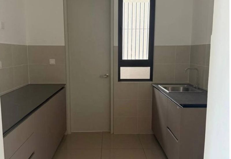 THE PULSE RESIDENCE & THE PULSE