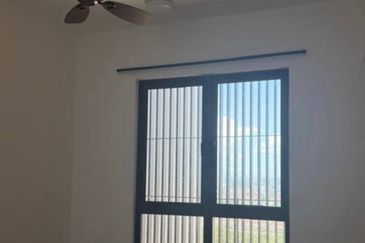 THE PULSE RESIDENCE & THE PULSE