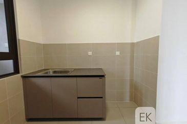 THE PULSE RESIDENCE & THE PULSE