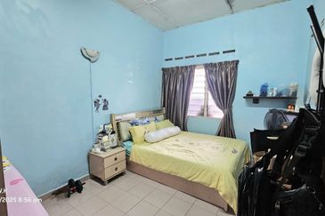 Taman Tepi Sungai ( Taman Teluk Pulai Indah )