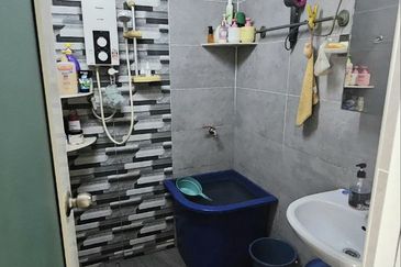 Taman Tepi Sungai ( Taman Teluk Pulai Indah )