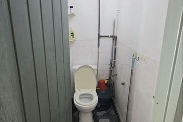 Taman Tepi Sungai ( Taman Teluk Pulai Indah )