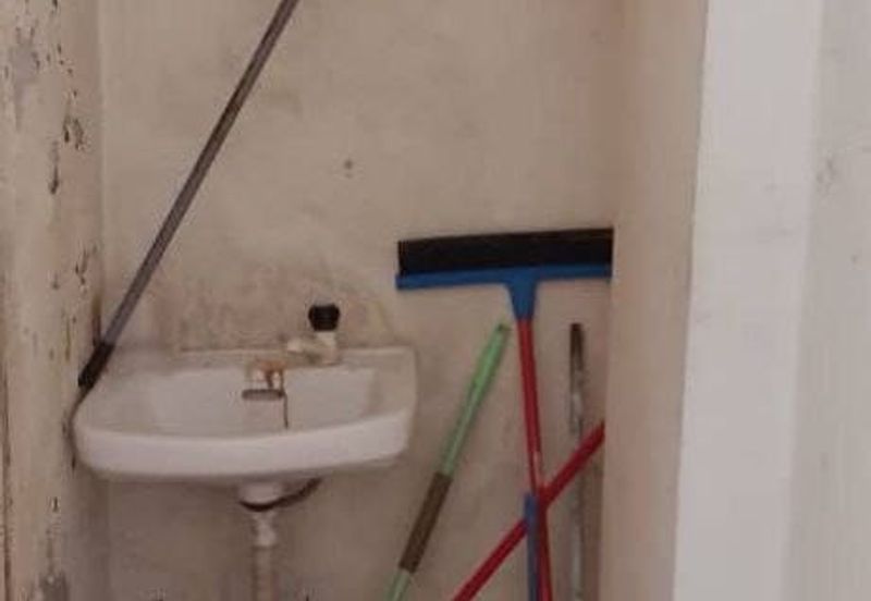 Vista Indah Putra Bayu Perdana Limited Ground Floor Shoplot 