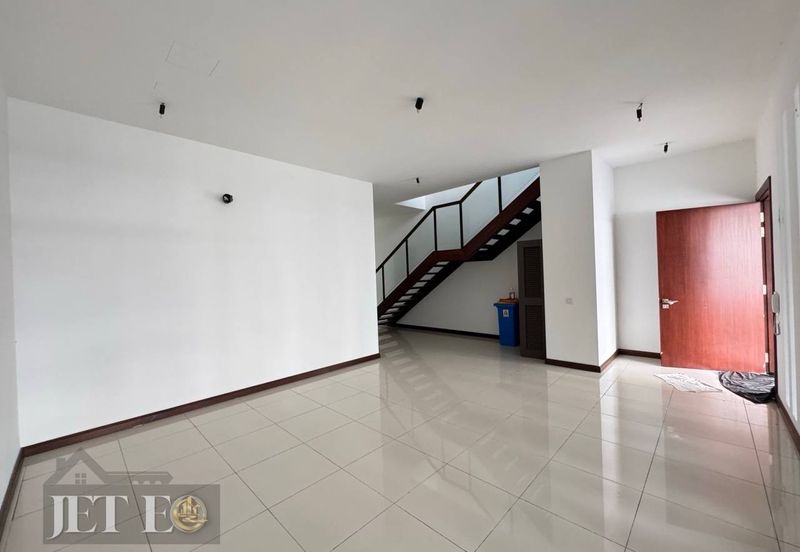 Terraza @ Eco Sanctuary