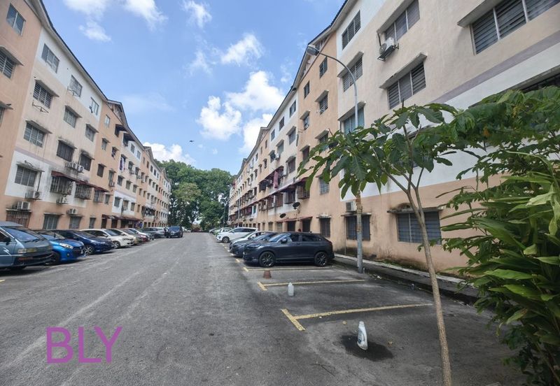 Bukit Tinggi 2 Apartment