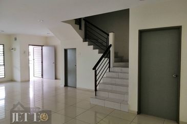 Taman Jenjarom Permai