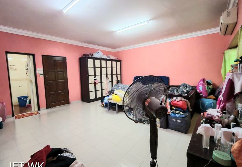 Kampung Jawa Klang 20x70 Renovated Double Storey House 