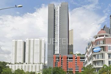 Gravit8 @ Klang South