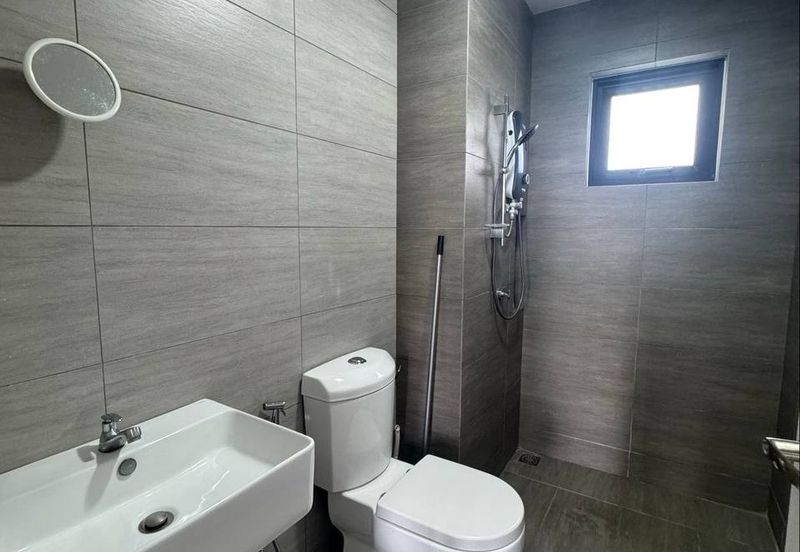 Amber Residence @ twentyfive.7