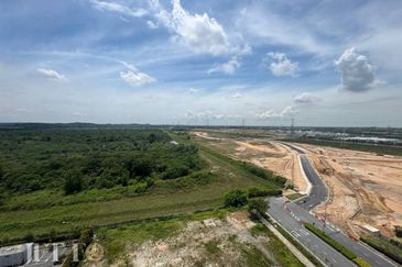 Amber Residence @ twentyfive.7