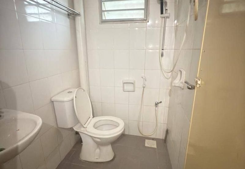 Pangsapuri Akasia, Bandar Botanic