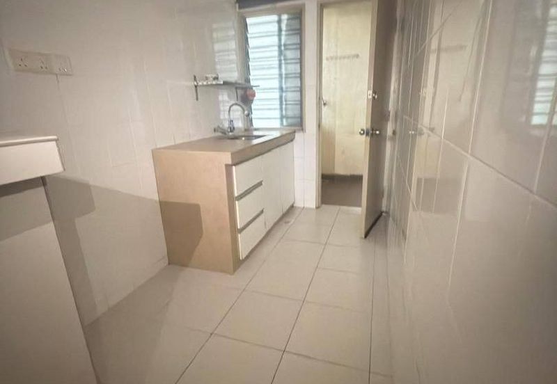 Pangsapuri Akasia, Bandar Botanic