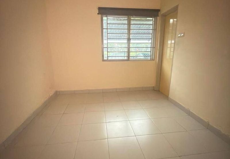 Pangsapuri Akasia, Bandar Botanic