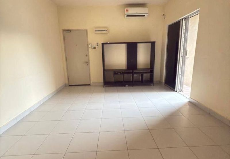 Pangsapuri Akasia, Bandar Botanic