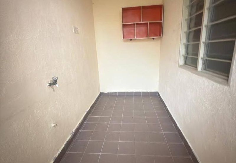 Pangsapuri Akasia, Bandar Botanic