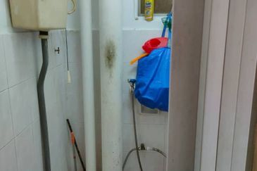 Meranti Apartment, Taman Subang Mewah