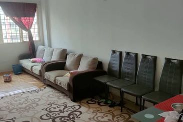 Meranti Apartment, Taman Subang Mewah