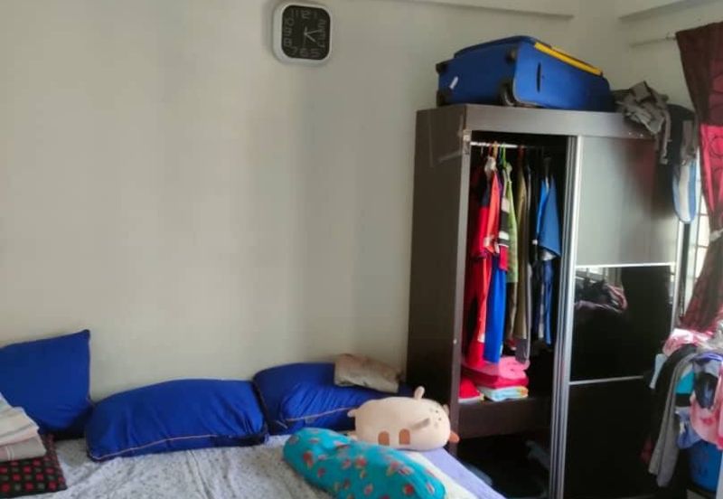 Meranti Apartment, Taman Subang Mewah