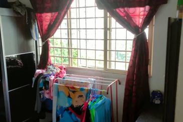 Meranti Apartment, Taman Subang Mewah