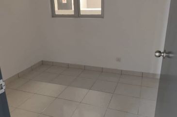 ADENIA APARTMENT @ BANDAR PARKLANDS, KLANG