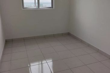 ADENIA APARTMENT @ BANDAR PARKLANDS, KLANG