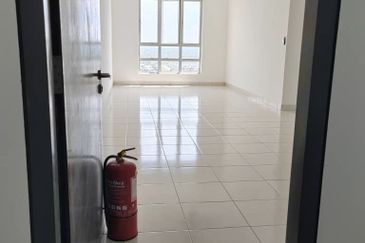 ADENIA APARTMENT @ BANDAR PARKLANDS, KLANG