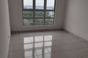 ADENIA APARTMENT @ BANDAR PARKLANDS, KLANG