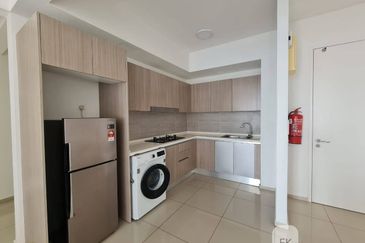 Gravit8 @ Klang South