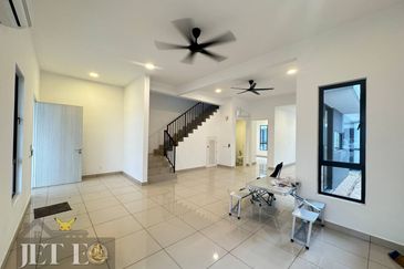 Sencilia @ Eco Sanctuary