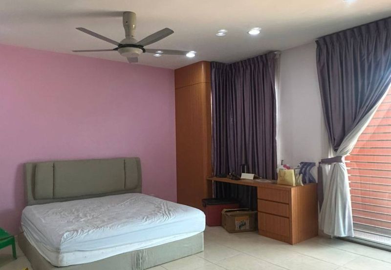 Taman Jenjarom Permai