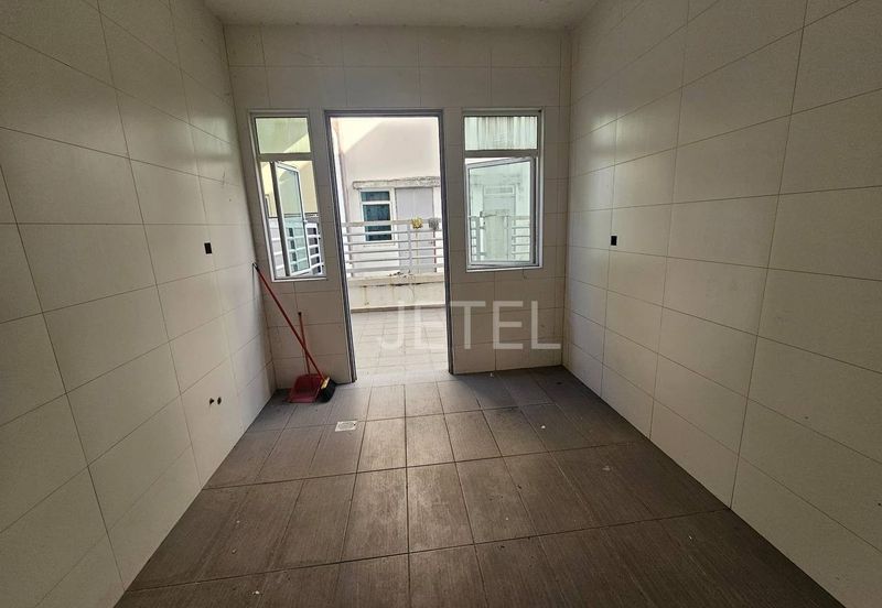 Canary Garden @Bandar Bestari