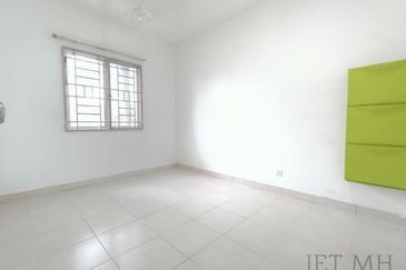 Seri Baiduri Apartments @ Setia Alam