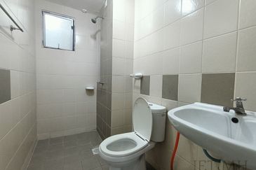 Seri Baiduri Apartments @ Setia Alam