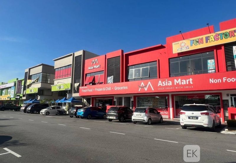 Triana @ Tropicana Amans