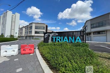 Triana @ Tropicana Amans