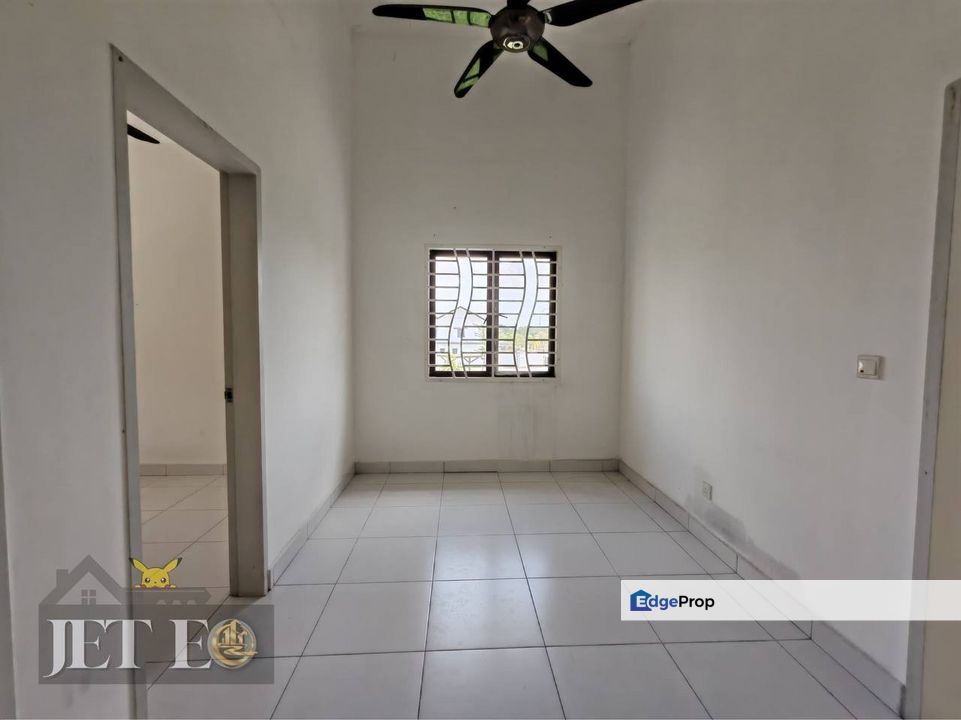 Bandar Mahkota Banting Basic Unit Double Storey Endlot , Selangor, Banting