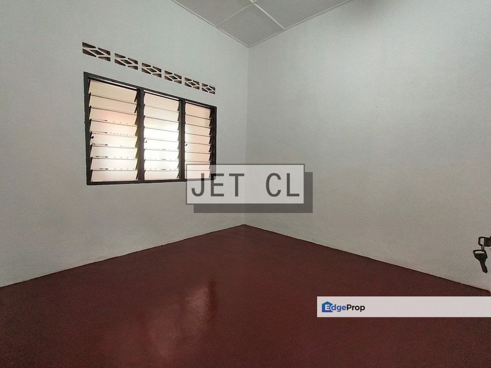 Jalan Kapar Batu 1 Basic Unit Single Storey Endlot , Selangor, Kapar 